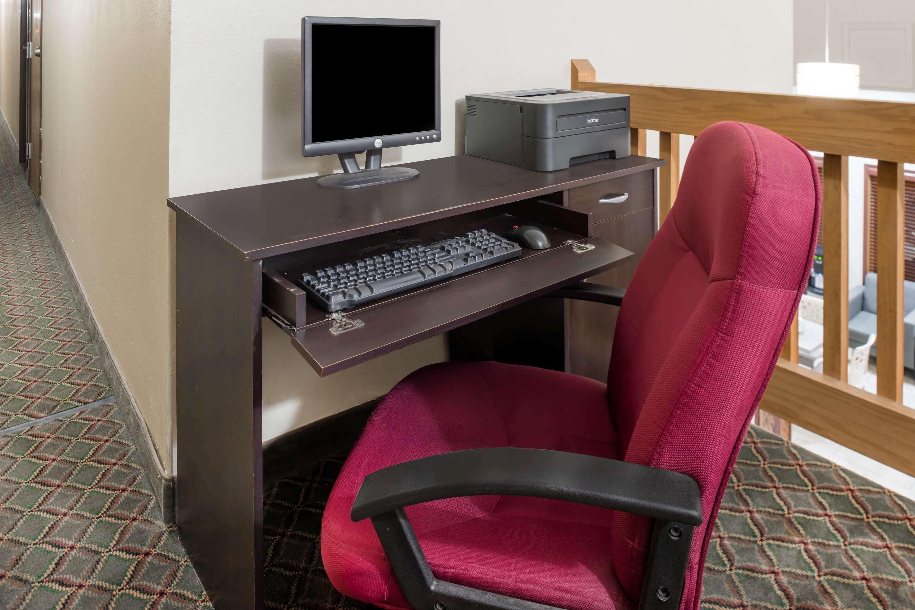 ซูเปอร์ 8 บาย วินด์แฮม เวสต์ เพลนส์ เวสต์ Motel West Plains ภายนอก รูปภาพ