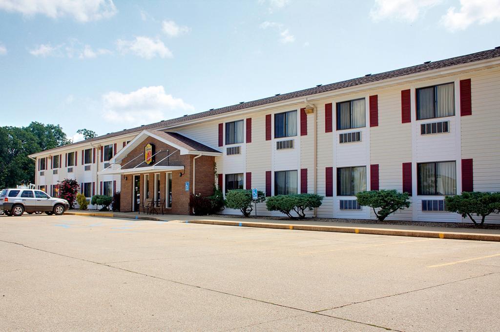 ซูเปอร์ 8 บาย วินด์แฮม เวสต์ เพลนส์ เวสต์ Motel West Plains ภายนอก รูปภาพ